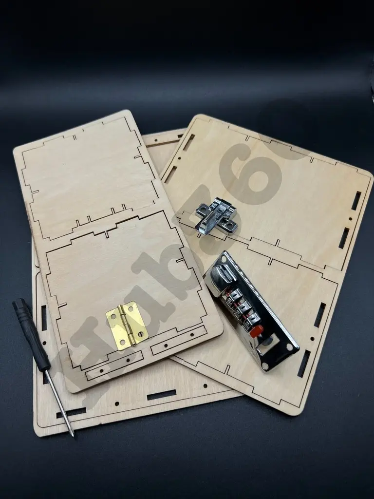 YKOV0894.webp