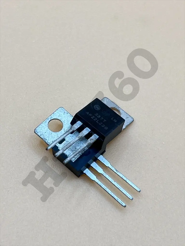 LM337 high performance linear regulator