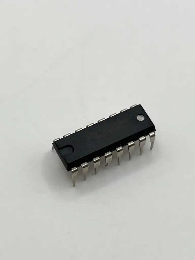 AM26LS32ACN driver chip