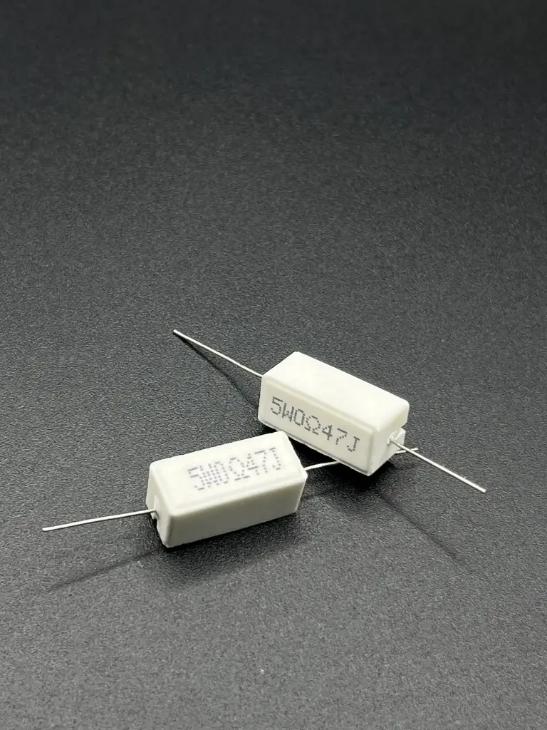 0.47 ohm 5W cement / choke resistor