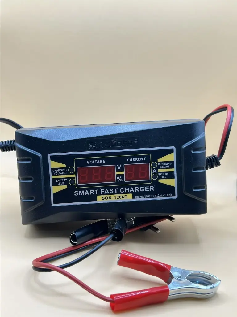 Suoer 1206D 12V 6A Portable Car Battery Charger With Digital Display