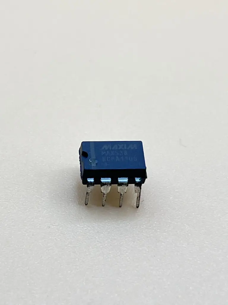 MAX538 DAC